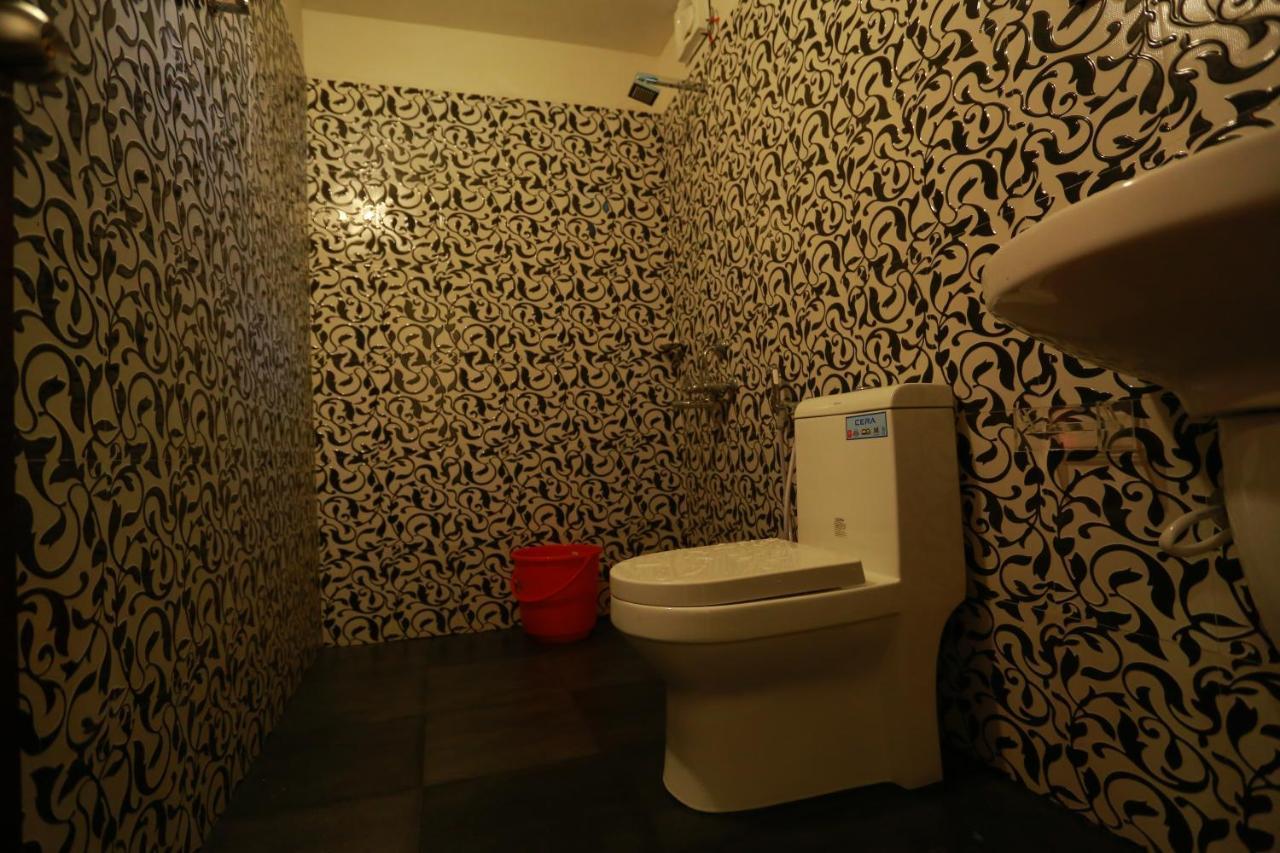Marari John'S Beach Apartment Mararikulam Bagian luar foto