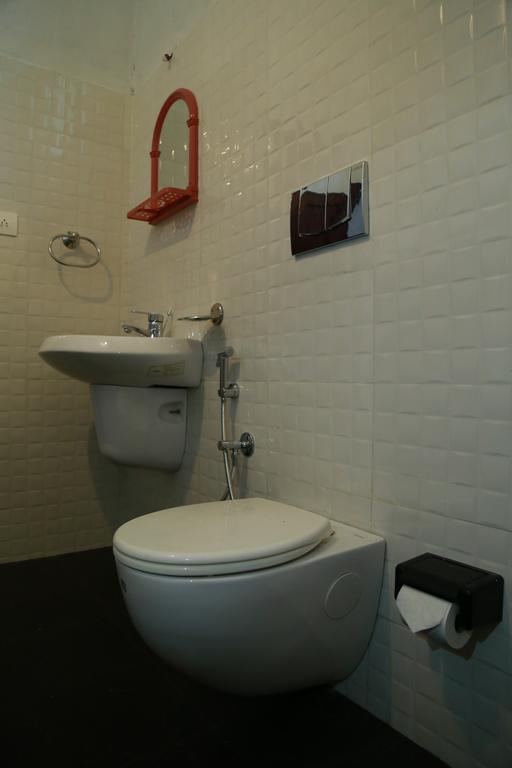 Marari John'S Beach Apartment Mararikulam Bagian luar foto