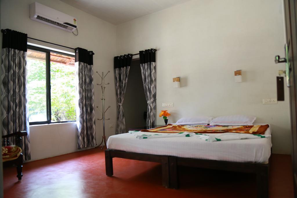 Marari John'S Beach Apartment Mararikulam Bagian luar foto