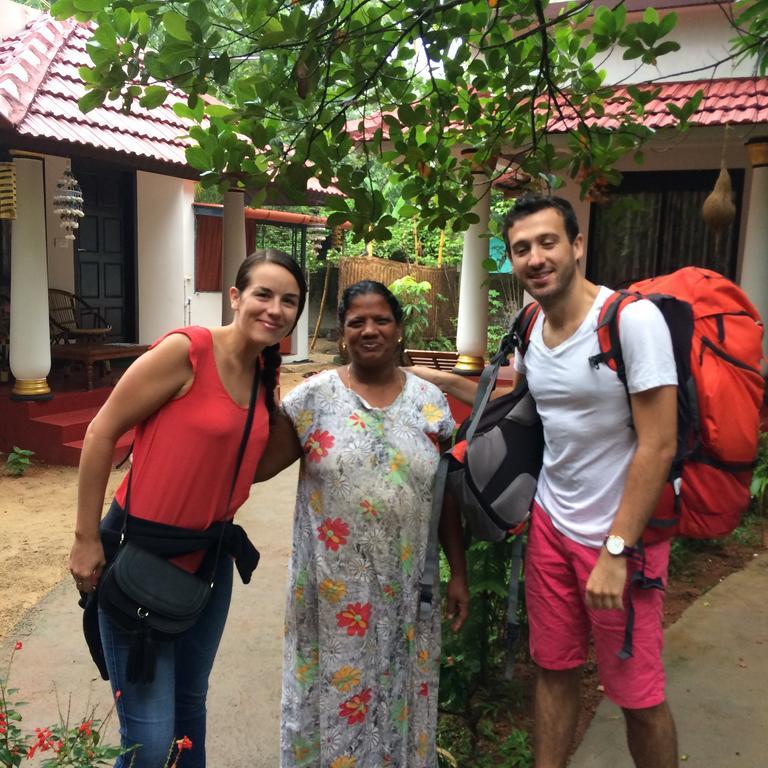 Marari John'S Beach Apartment Mararikulam Bagian luar foto