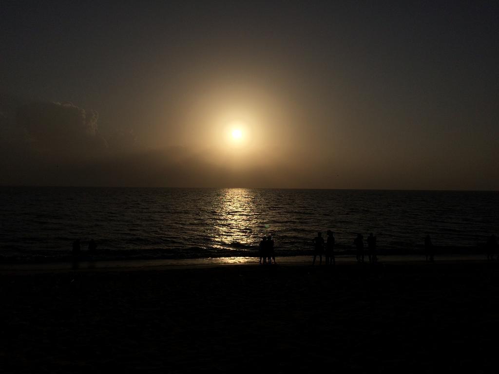 Marari John'S Beach Apartment Mararikulam Bagian luar foto