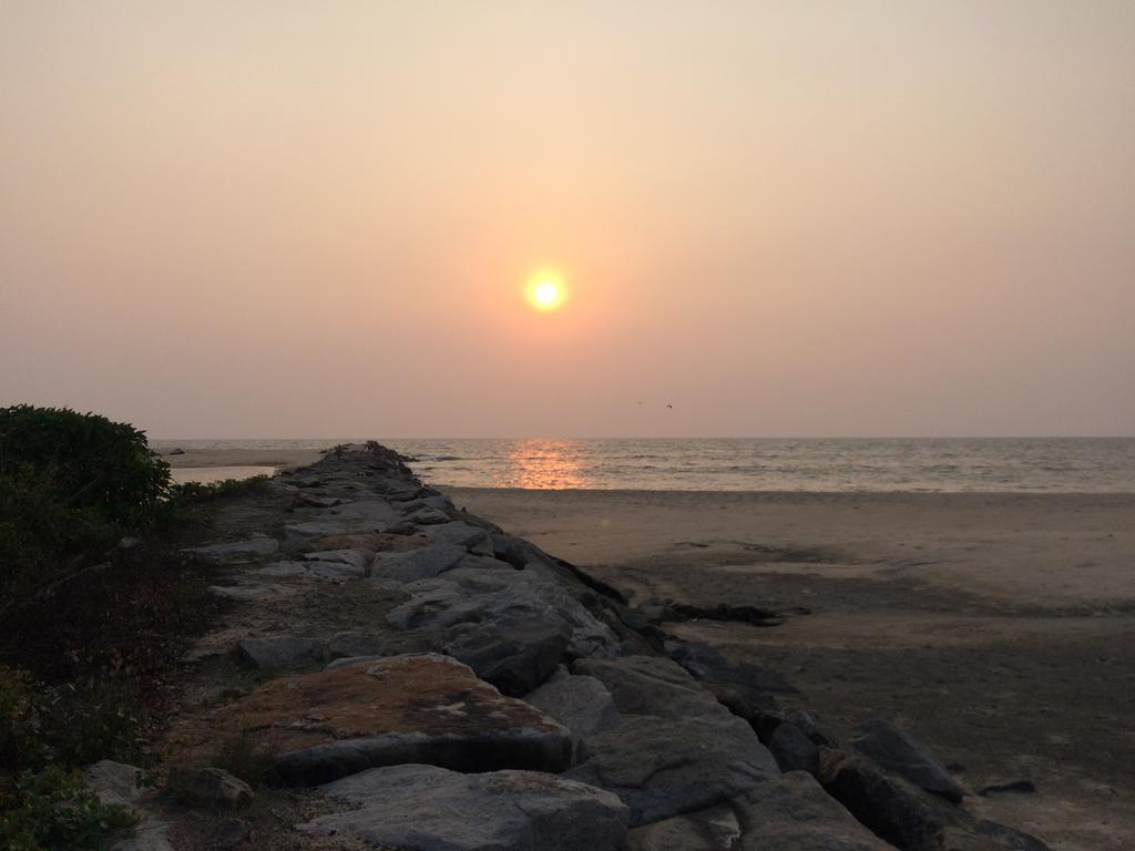 Marari John'S Beach Apartment Mararikulam Bagian luar foto
