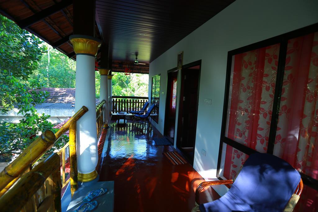 Marari John'S Beach Apartment Mararikulam Bagian luar foto