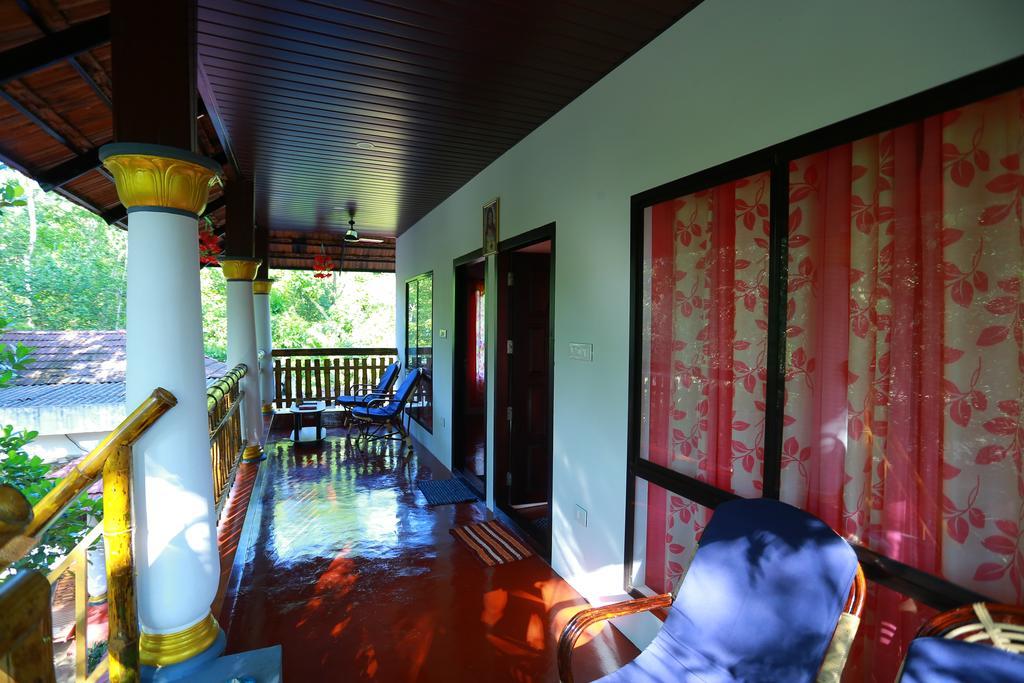 Marari John'S Beach Apartment Mararikulam Bagian luar foto